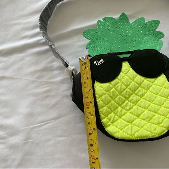 Victoria’s Secret Pink Pineapple Lunch Box - Picture 3 of 6